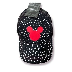 Woman’s Disney black Baseball Hat new
